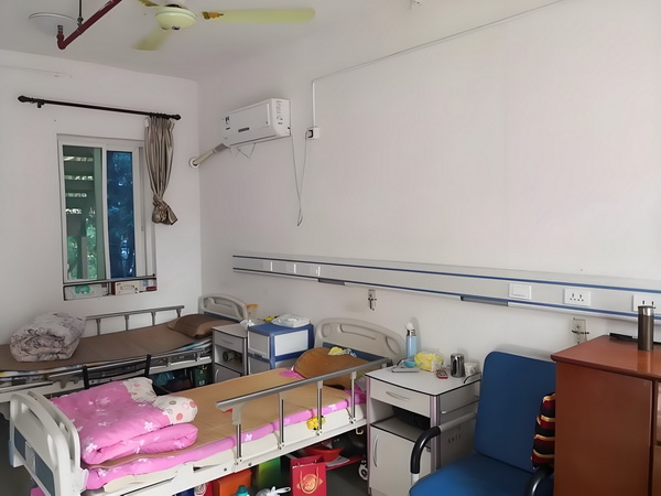 深圳入深户积分多少_姜文被困在一个什么东西里 汪东网表雷帝风对示